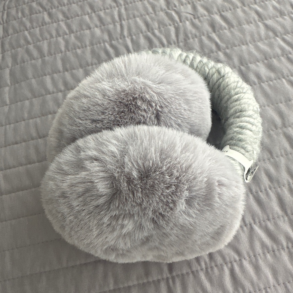 Earmuffs